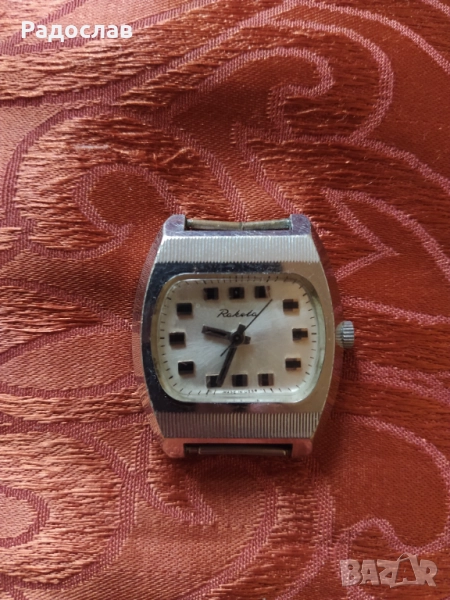 руски механичен часовник Ракета , снимка 1