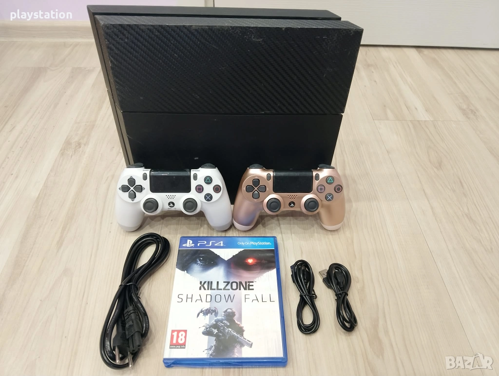 Playstation 4 с два нови контролера, снимка 1