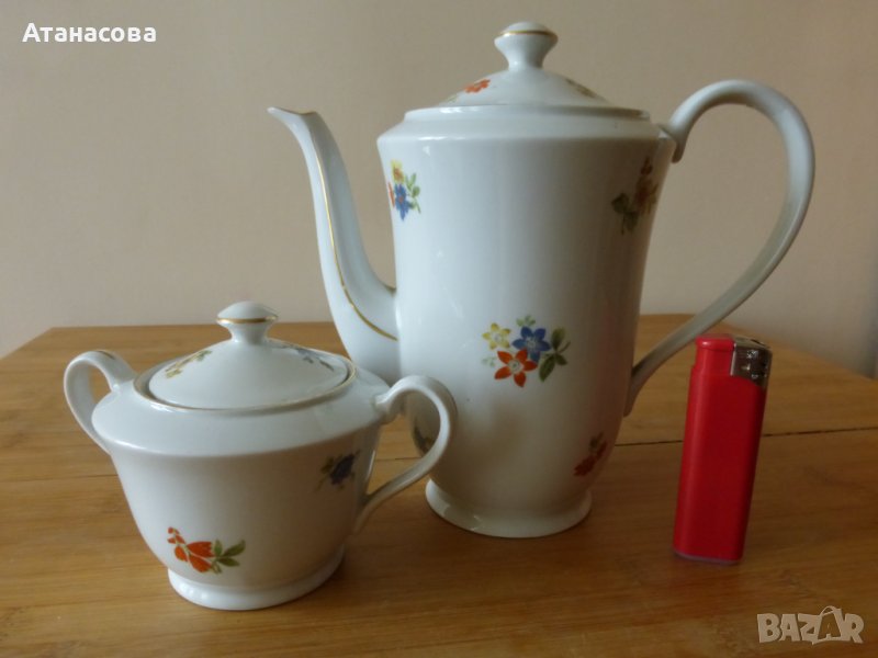 Чешки порцеланови чайник и захарница 1970 г, снимка 1
