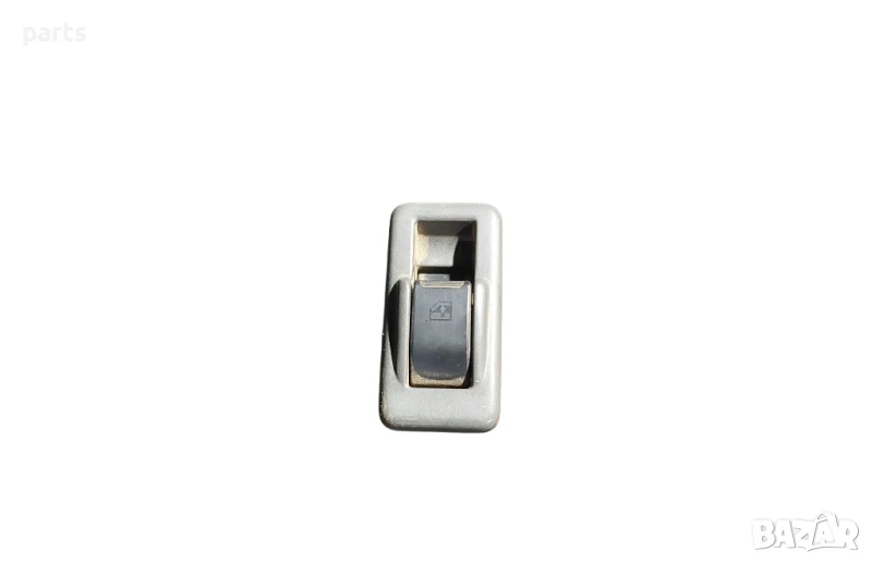 Заден Десен Бутон Ел.Стъкло Мицубиши Паджеро , снимка 1