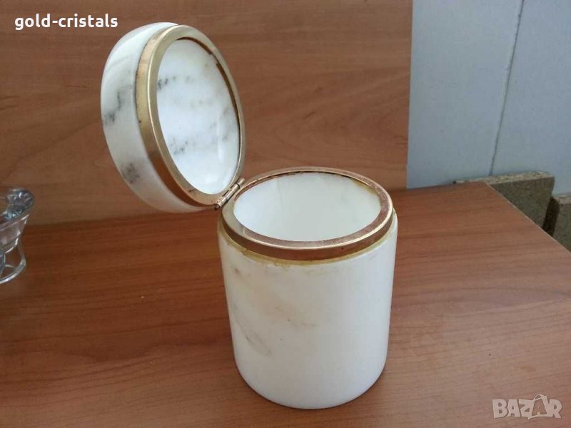 Ретро мраморна кутия с капак, снимка 1