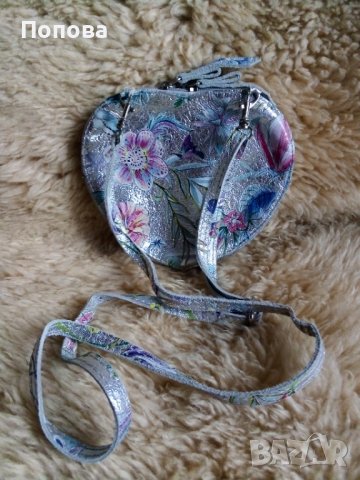 Уникална малка чантичка естествена кожа , снимка 7 - Чанти - 38929172