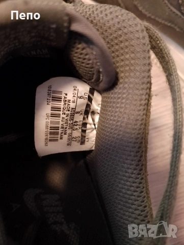 Кецове Nike, снимка 3 - Кецове - 54015928