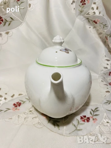 порцеланов чайник , снимка 3 - Аксесоари за кухня - 50690943