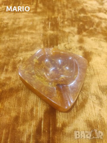 Продавам пепелник