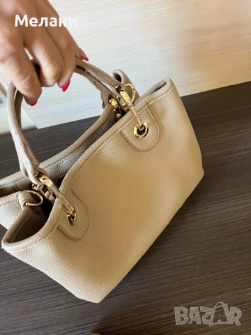 Нови дамски чанти Emporio Armani, снимка 7 - Чанти - 52298833