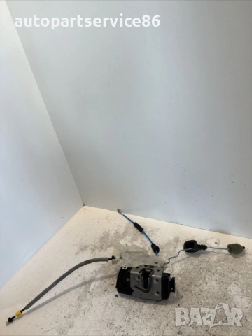 Заключващ механизъм предна дясна врата за Mercedes W212 (2012) A0997200635 