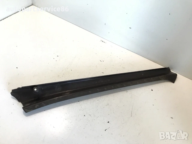 Интериорна лайсна предна лява страна за Mercedes 709 609 (1986-1996) 6736880006 , снимка 2 - Части - 54156305