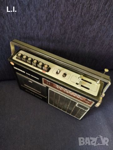 Немски ретро радио касетофон Universum , снимка 4 - Радиокасетофони, транзистори - 51919950