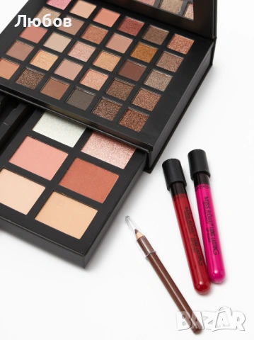 Комплект грим Miss Rose – 30 сенки + руж, хайлайтър и аксесоари, снимка 2 - Декоративна козметика - 53912389