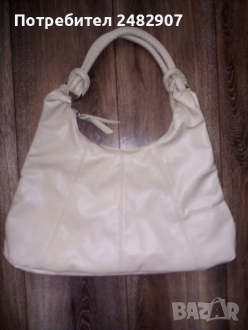 Дамска чанта, снимка 2 - Чанти - 36537624