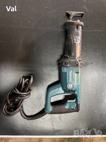 Саблен трион Makita JR3050T, снимка 6 - Други инструменти - 51761034