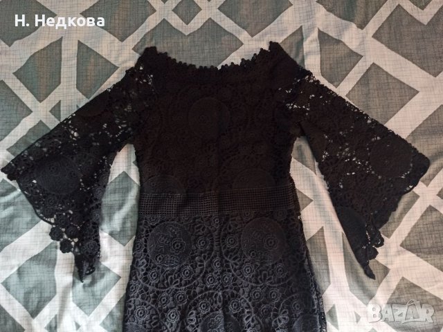 Черна дантелена рокля, снимка 1 - Рокли - 37995536