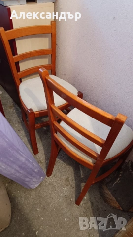 Трапезни столове