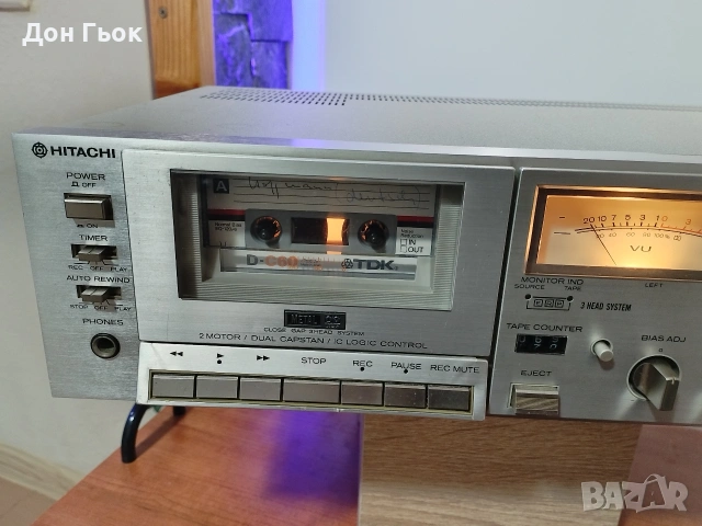Касетен дек Hitachi D-90s, снимка 5 - Декове - 53953446