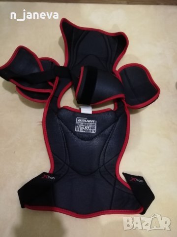 нагръдник Bauer700, екипировка за хокей