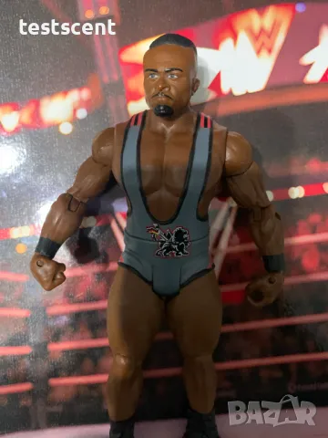 Екшън фигура WWE Big E Langston Биг И Basic Series figure играчка Mattel Grey, снимка 3 - Колекции - 48495191