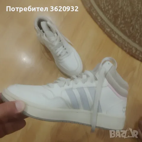 Спортни дамски кецове Адидас 39, снимка 2 - Кецове - 56234400