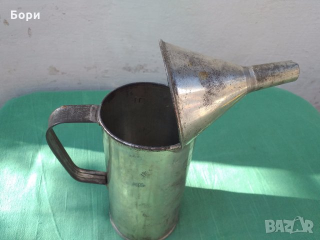Стара мерница 1л с фуния BSW original, снимка 4 - Други ценни предмети - 30568922