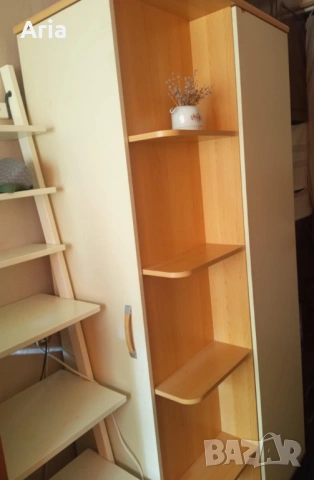 Ъглов гардероб добре запазен, снимка 3 - Гардероби - 53082405