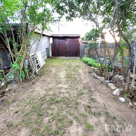 Продава къща / вила в село Остра могила, обл. Стара Загора, снимка 11 - Къщи - 50929067