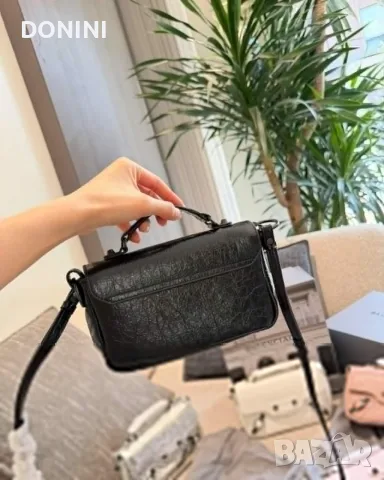 Balenciaga Дамска чанта, кожа, снимка 7 - Чанти - 56080441