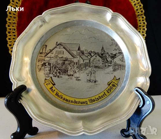 Калаена чиния с литография,селска картина. 