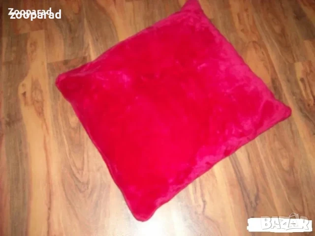 Възглавници за вас и вашите любимци 70х70см.Само в червен цвят!, снимка 2 - За кучета - 50498259