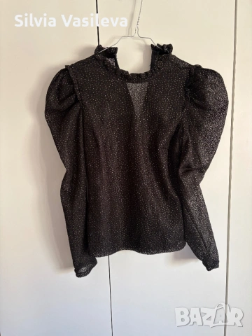Дамска блуза с лъскав ефект