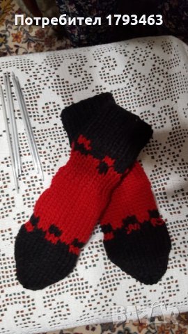 Ръчно плетени детски чорапи 100% вълна, снимка 1 - Чорапи - 30171098