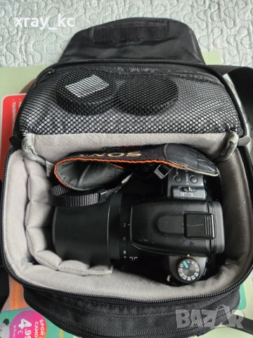 Sony A550 + kit 18-55 + 2 батерии + Lowepro Edit 140 чанта!, снимка 3 - Фотоапарати - 53274682