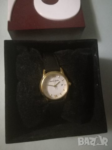 Дамски часовник Pierre Cardin, снимка 3 - Дамски - 30768757
