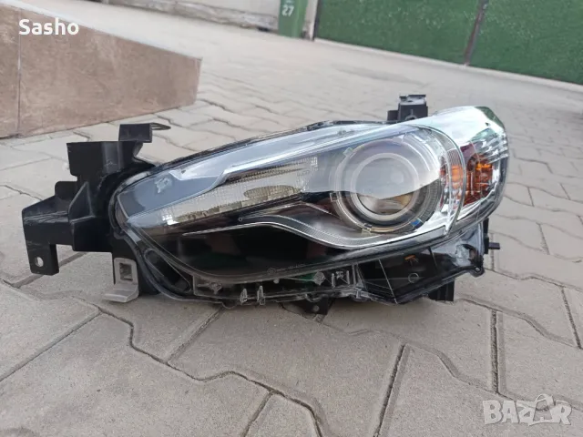 Ляв фар за Мазда IV, снимка 2 - Части - 49441963