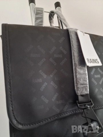 страхотна раница RAINS нова, снимка 11 - Раници - 53935068