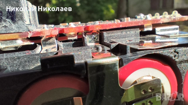Батерия акумулаторна MILWAUKEE M18 B5 (повредена) , снимка 12 - Други инструменти - 54332723