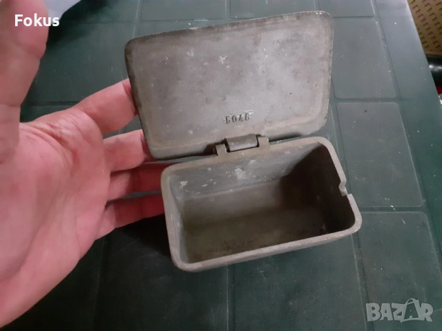 Стар метален пепелник самолет, снимка 2 - Антикварни и старинни предмети - 53306721