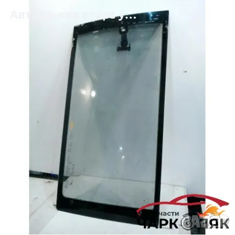 Стъкло странично ляво средно Мерцедес Вито, снимка 1