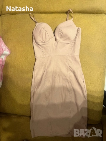 Рокля по тялото