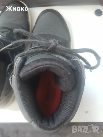 Продавам маратонки Адидас номер 38., снимка 3 - Маратонки - 47433150