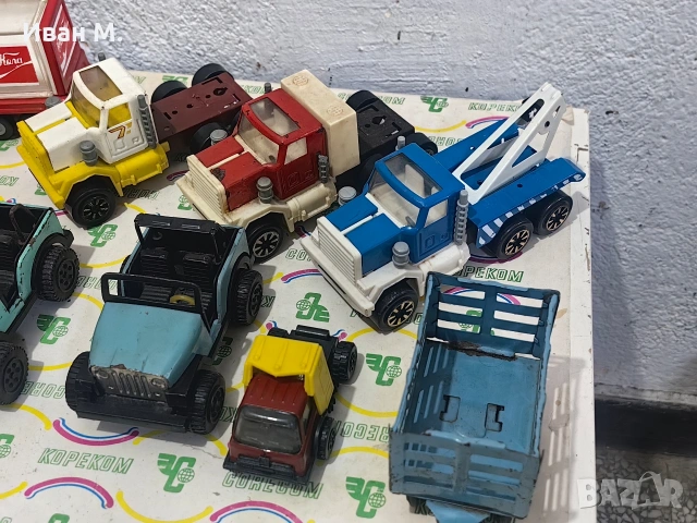 лот от стари ламаринени камиончета 10 броя , снимка 4 - Антикварни и старинни предмети - 53959819