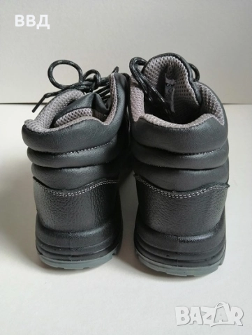 Работни обувки нови, снимка 3 - Мъжки боти - 52545734
