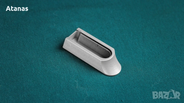 Дъно / Тапа / Пета за пълнител на TT-33 - бяло + 1 патрон