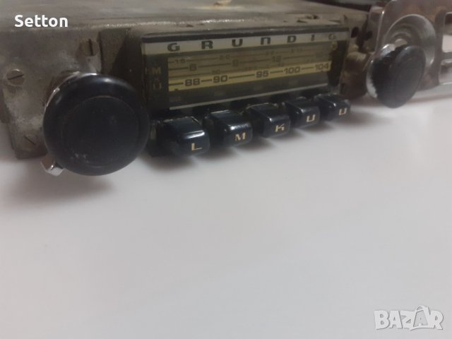 Grundig vintage car radio, снимка 4 - Радиокасетофони, транзистори - 38839862