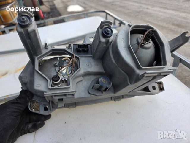 Десен фар за Алфа Ромео 146, снимка 3 - Части - 52619658