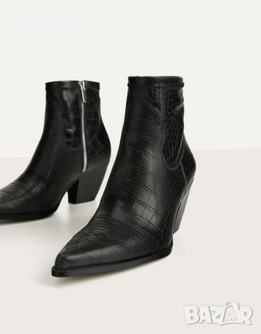 Нови боти Bershka, снимка 2 - Дамски боти - 37630627
