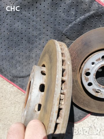 Предни спирачни дискове за ауди а6, снимка 2 - Части - 39447781