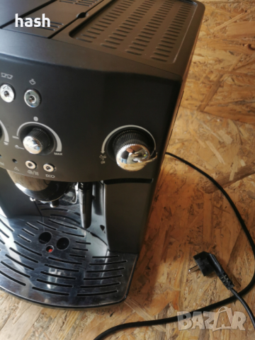 Кафеавтомат Delonghi Magnifica ESAM3000B, Система за ръчно разпенване, Кафемелака с 13 настройки 145, снимка 3 - Кафемашини - 44816411