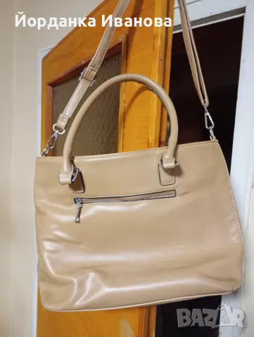 Дамска чанта- цвят екрю, снимка 2 - Чанти - 49944478