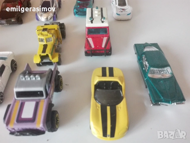 Влакче и метални колички два лота.., снимка 4 - Влакчета, самолети, хеликоптери - 34618076