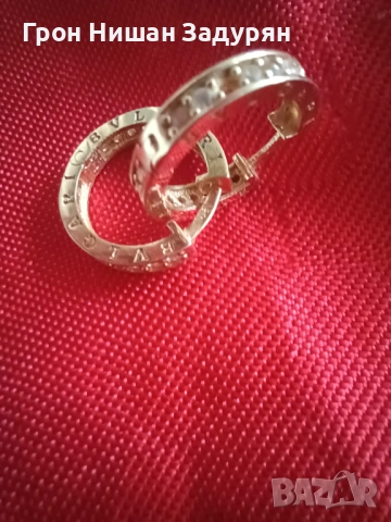 Продавам  златни  обеци на марката Булгари